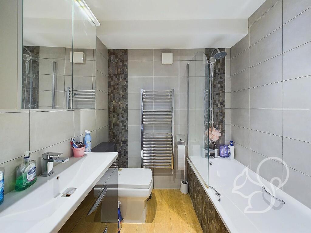 Additional image 42 of Hillside Road, Billericay