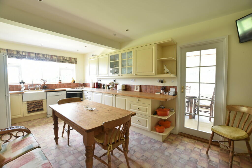 Additional image 8 of Rectory Road, Middleton