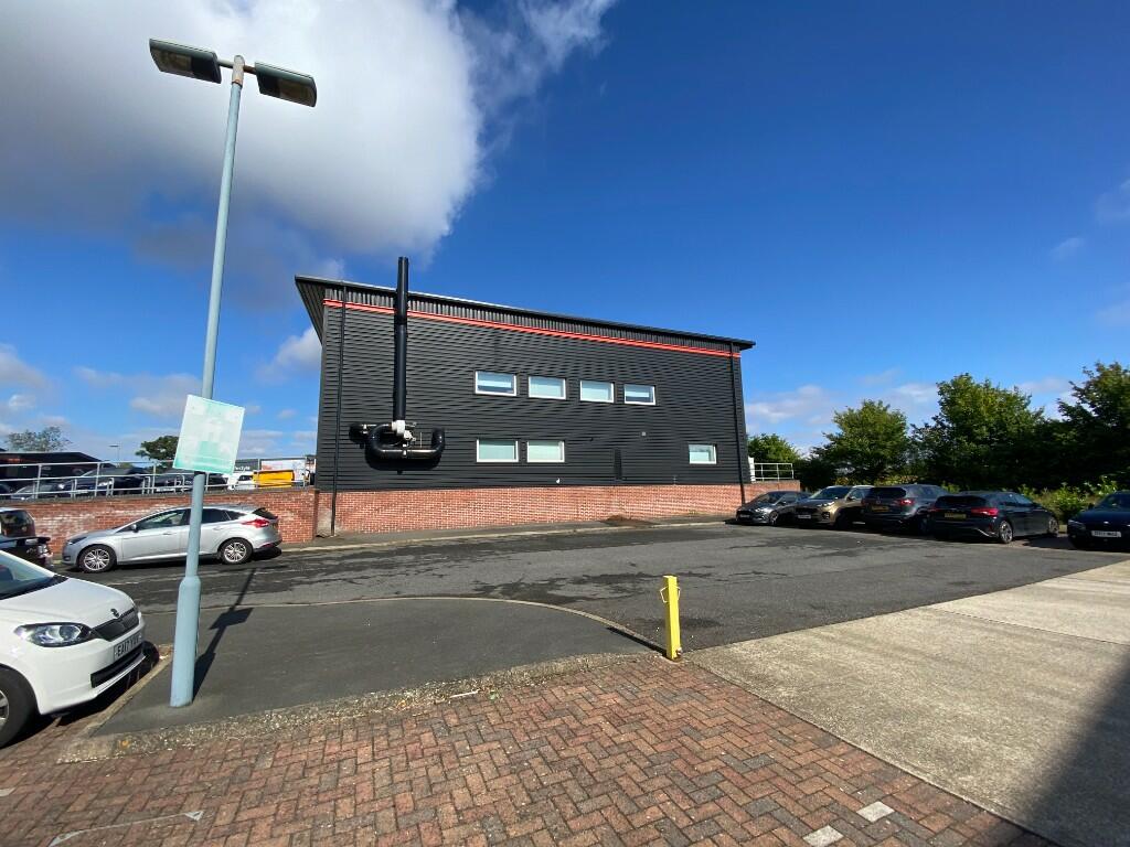 Additional image 7 of Unit 7, M11 Business Link, Parsonage Lane, Stansted, Essex, CM24 8GF