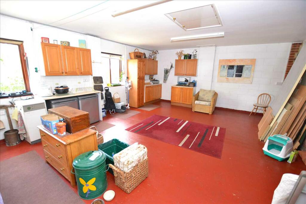 Additional image 16 of Kepouroikos, Domsey Lane, Little Waltham