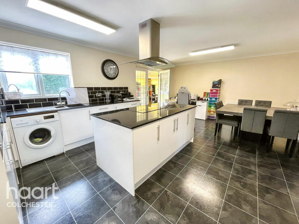 Additional image 2 of St Andrews Gardens, Colchester