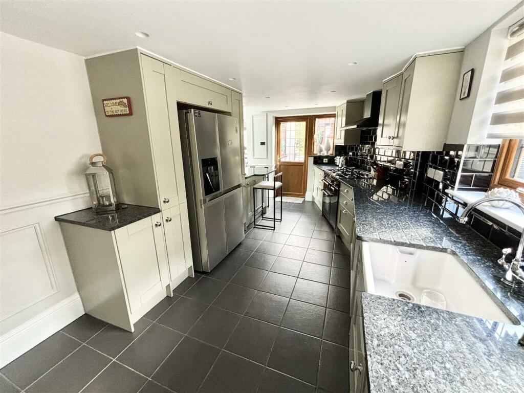 Additional image 9 of Thorndon Avenue, West Horndon, Brentwood