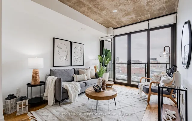 Additional image 10 of 8 Dovercourt Rd Unit 902