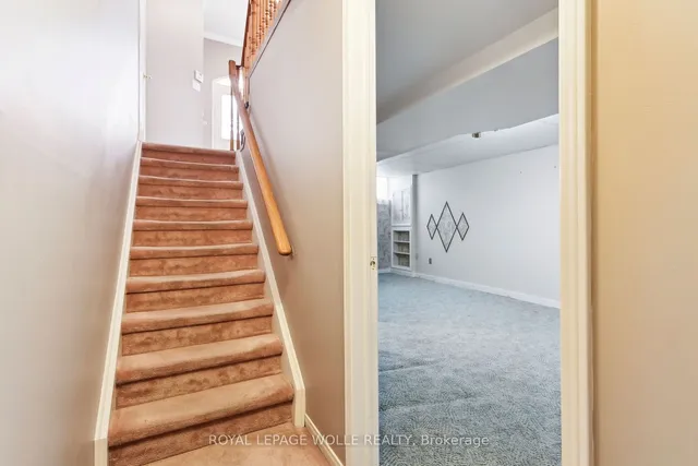 Additional image 26 of 165 Cresthaven Rd