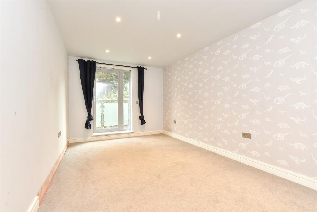 Additional image 6 of Croydon Road, Caterham, Surrey