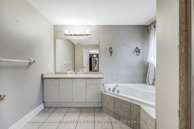 Additional image 32 of 54 Rockstep Crt