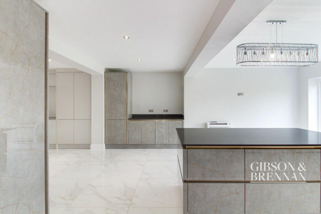 Additional image 12 of Noak Hill Road, Billericay, CM12