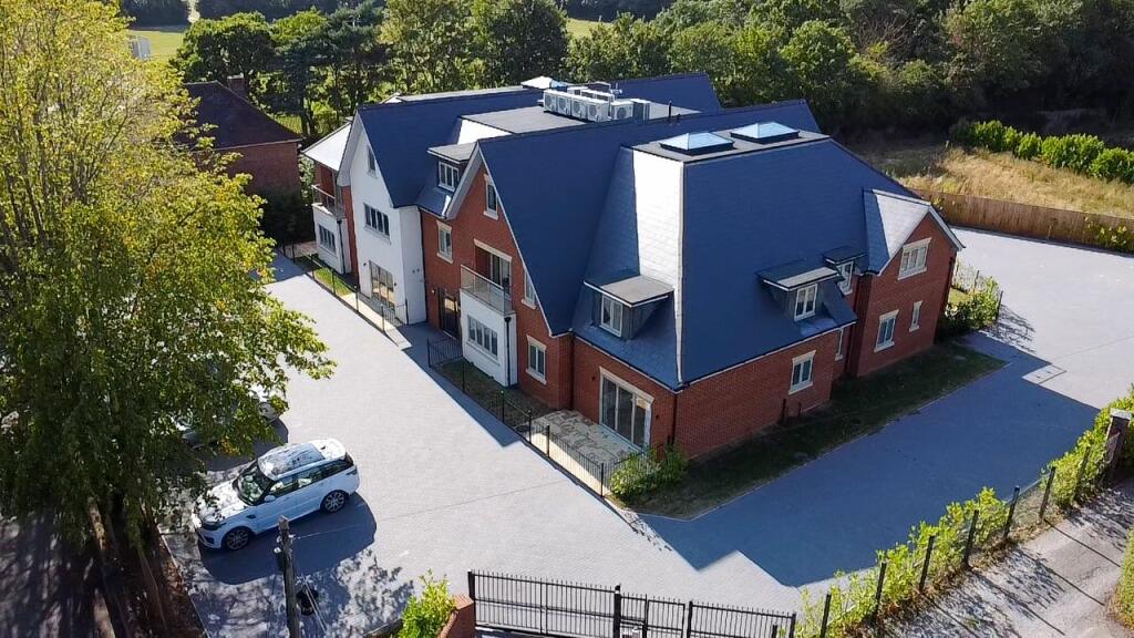 Additional image 4 of The Sheas, 41 Shenfield Road