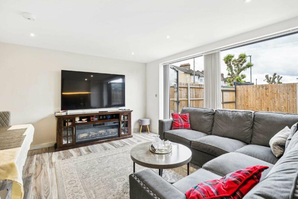 Additional image 2 of Streatham Road, Tooting