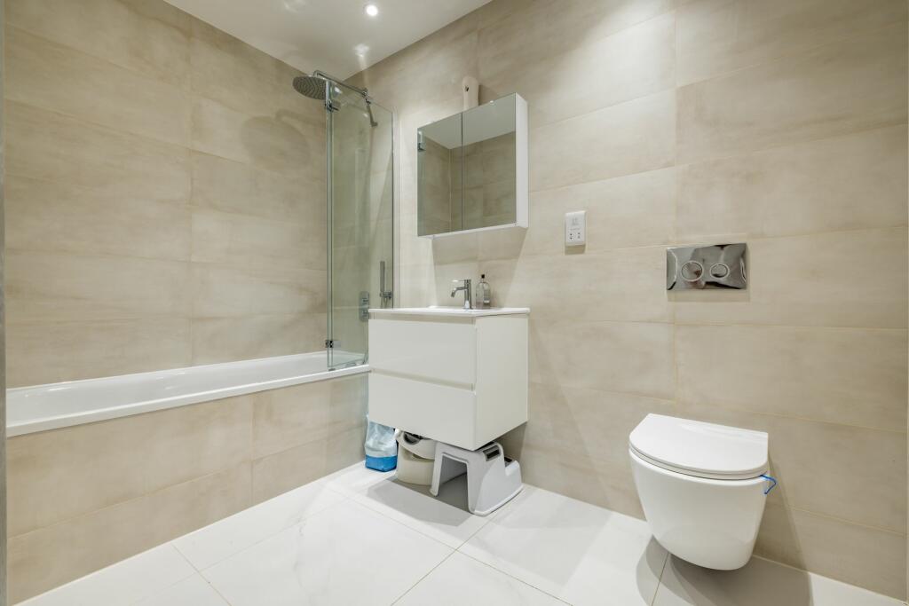 Additional image 7 of Fairdene Road, Coulsdon, CR5