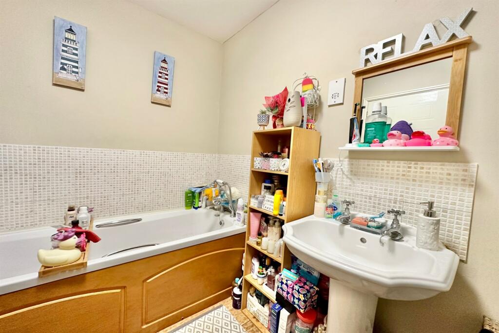 Additional image 15 of Gresley Drive, Braintree, CM7