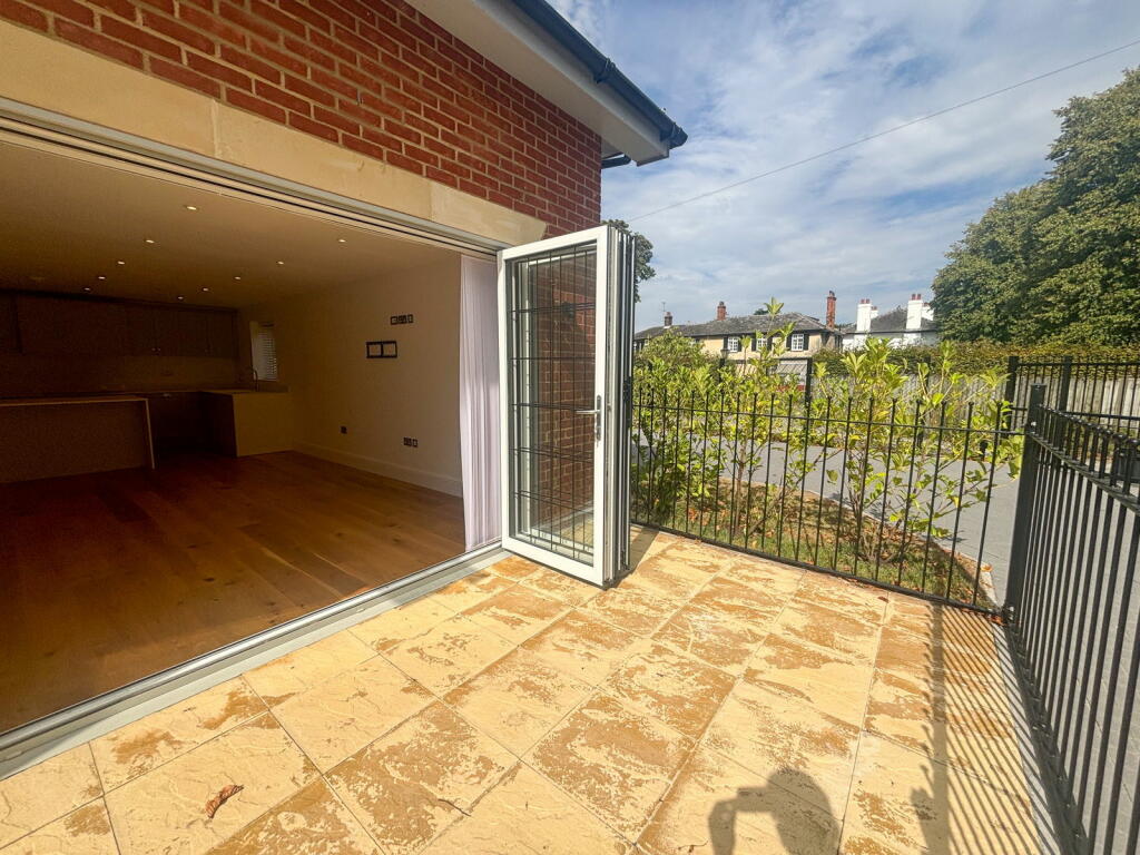 Additional image 14 of The Sheas, 41 Shenfield Road