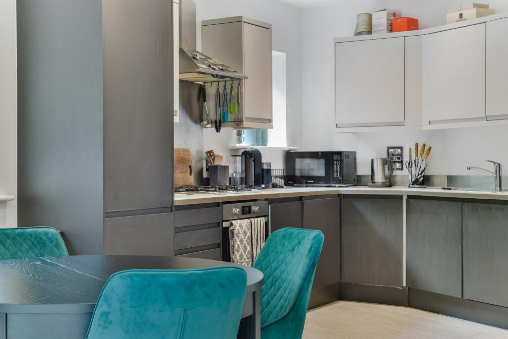 Additional image 15 of Selsdon Road, South Croydon