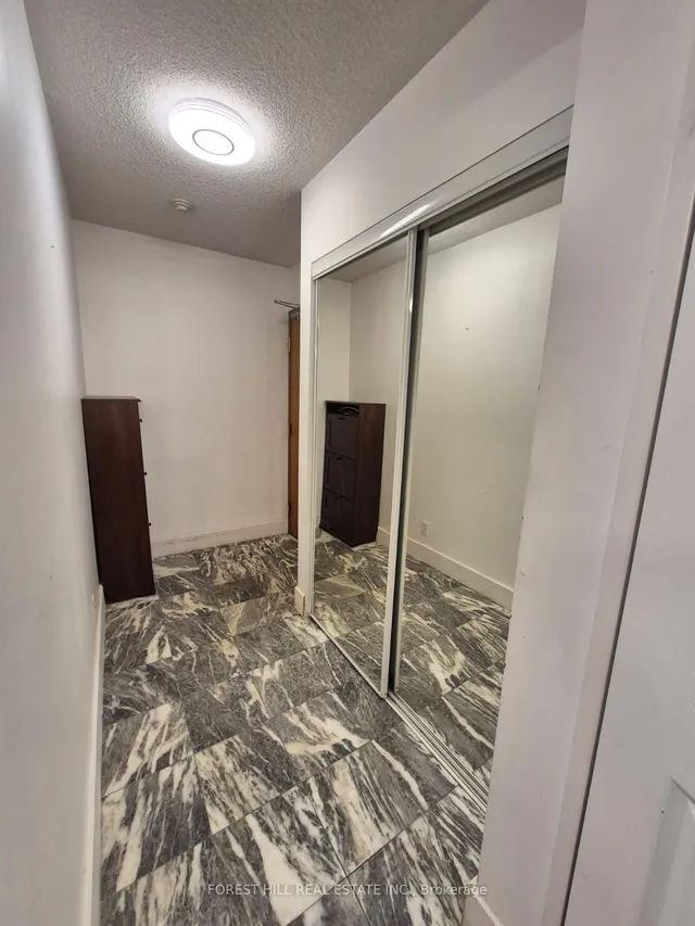 Additional image 4 of 1 Lee Centre Dr Unit 1008