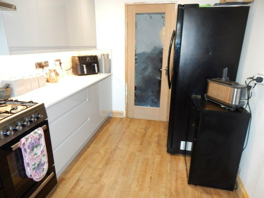 Additional image 9 of Dockfield Avenue, Harwich, Essex, CO12