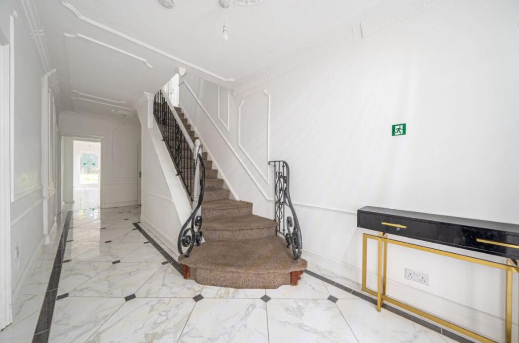 Additional image 4 of 1 Hart Road, Harlow, Essex, CM17 0HL