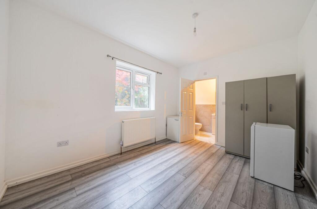 Additional image 13 of 1 Hart Road, Harlow, Essex, CM17 0HL