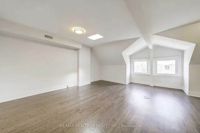 Additional image 18 of 386 Spadina Rd