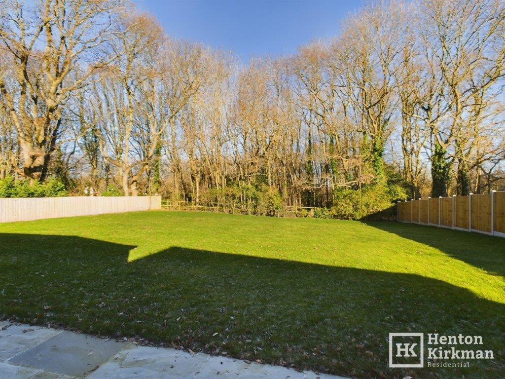 Additional image 4 of Broomhills Chase, Little Burstead, Billericay, CM12 9TE