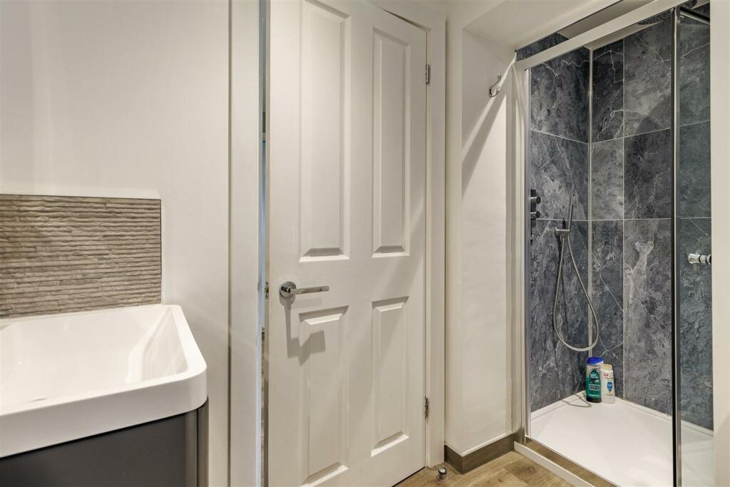 Additional image 16 of Beaconfield Way, Epping