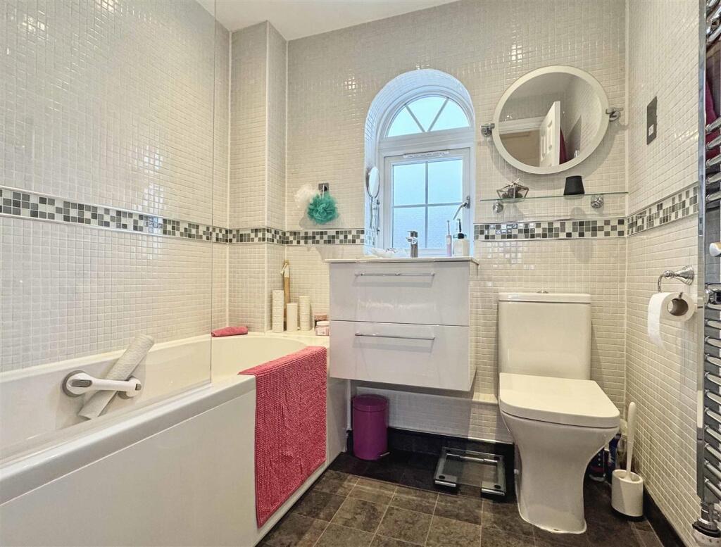 Additional image 16 of Ragley Close, Great Notley, Braintree