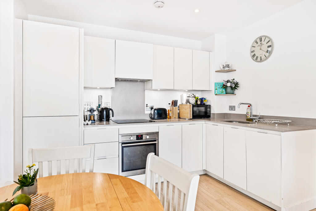 Additional image 6 of Ref: GK - 45 Cherry Orchard Road, Croydon, CR0 6FH