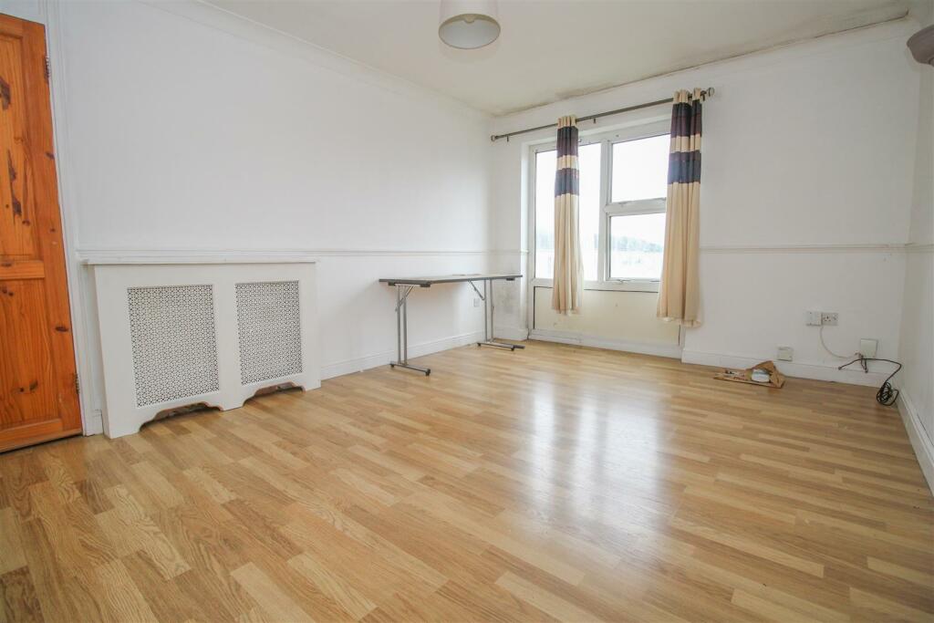 Additional image 3 of Milwards, Harlow