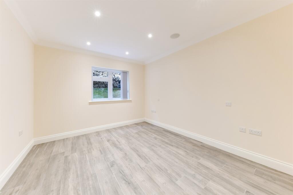 Additional image 8 of Field End, Coulsdon