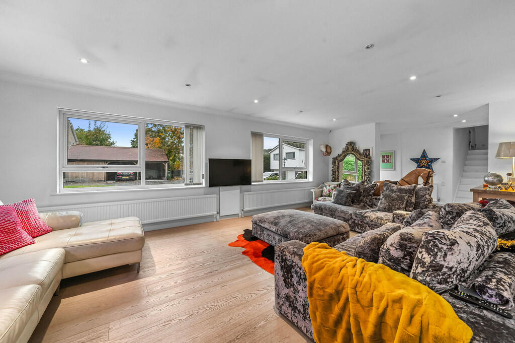 Additional image 26 of Ernalds Close, Earls Colne, Essex