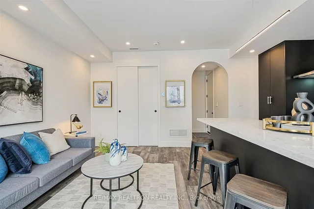 Additional image 10 of 421 Silverthorn Ave