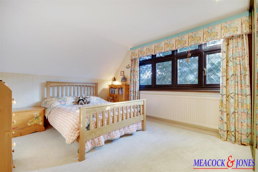 Additional image 18 of Challacombe Close, Hutton Mount, Brentwood