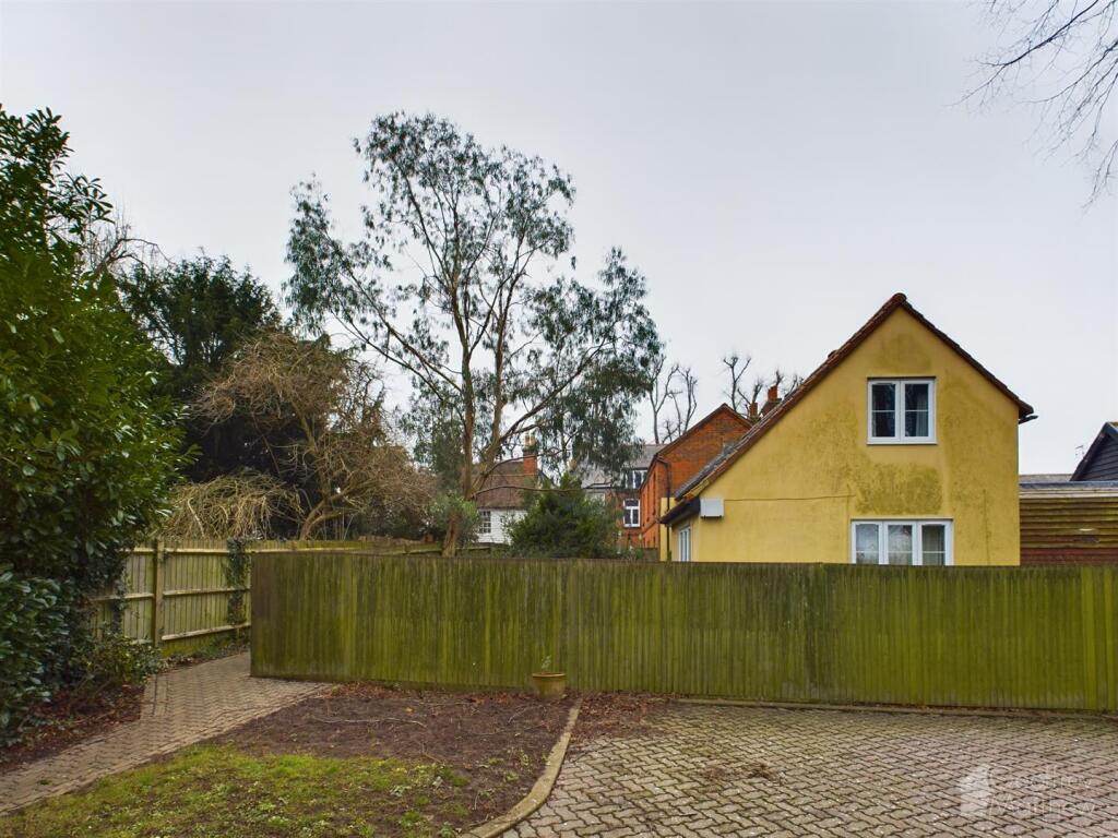 Additional image 11 of Mulberry Green, Harlow