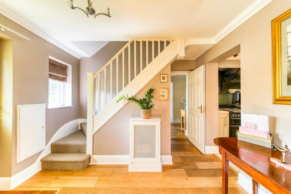 Additional image 17 of Elmfield Way, South Croydon, CR2