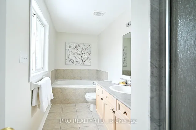 Additional image 19 of 21 Vista Green Cres