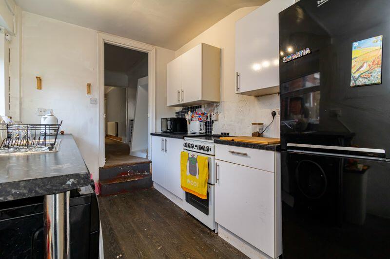 Additional image 10 of Croydon Road, Caterham