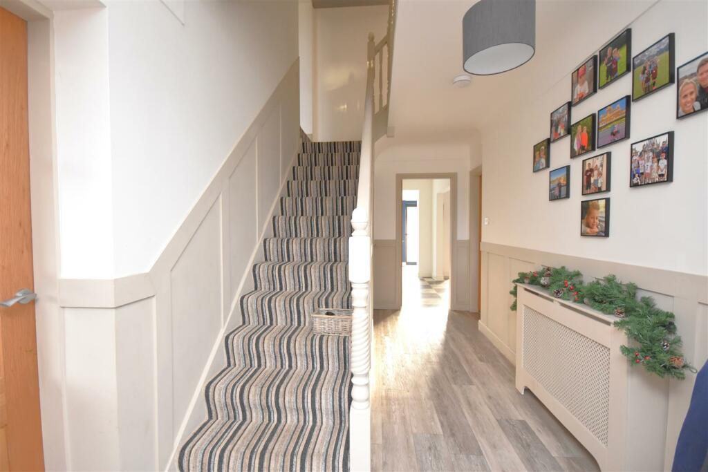 Additional image 28 of Woodfall Close, Little Neston