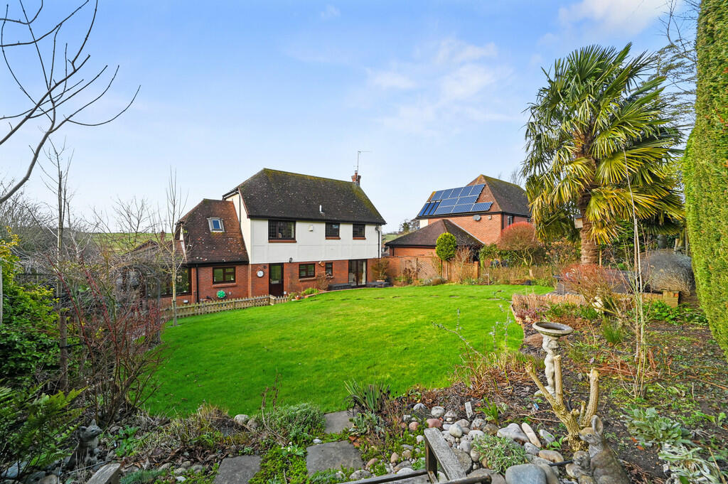 Additional image 14 of Robinsbridge Road, Coggeshall