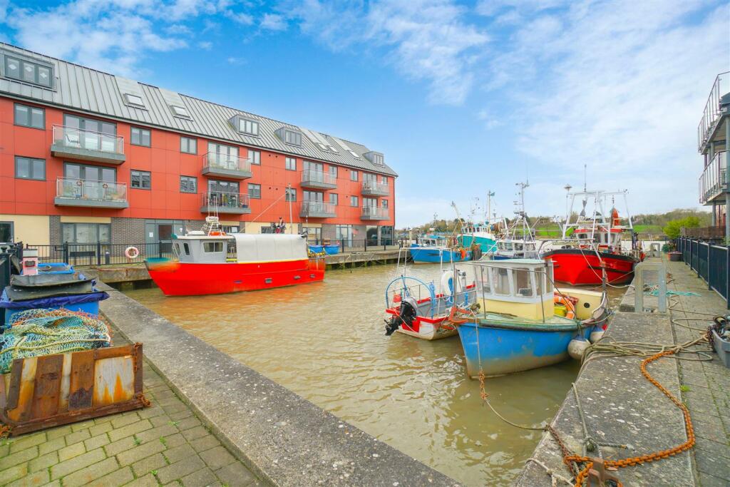 Additional image 12 of River Facing, Wivenhoe