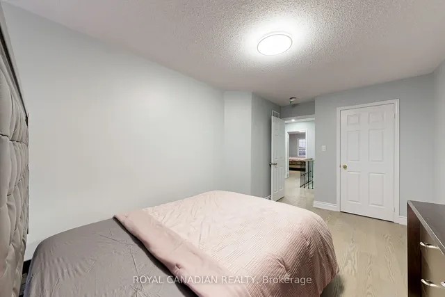 Additional image 21 of 11 Revelstoke Pl