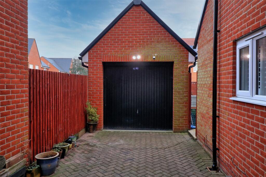 Additional image 17 of Fairway Drive, Chelmsford, Essex, CM3