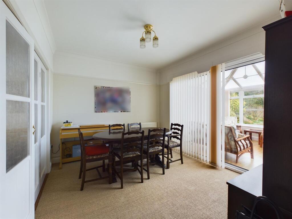 Additional image 4 of Alexander Road, Coulsdon