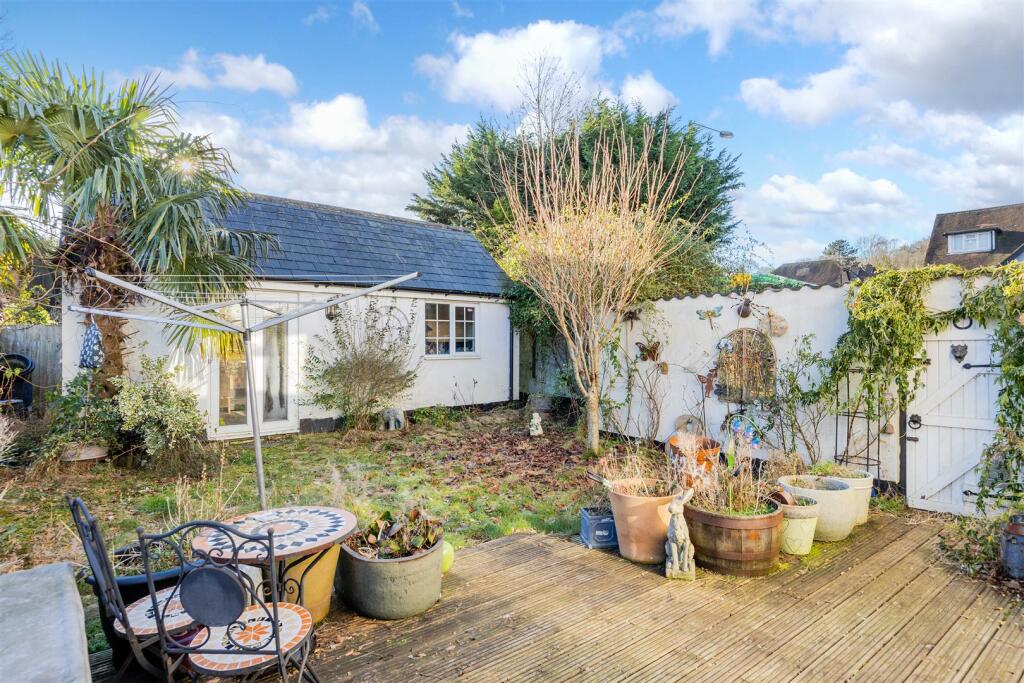 Additional image 14 of Brighton Road, Hooley, Coulsdon