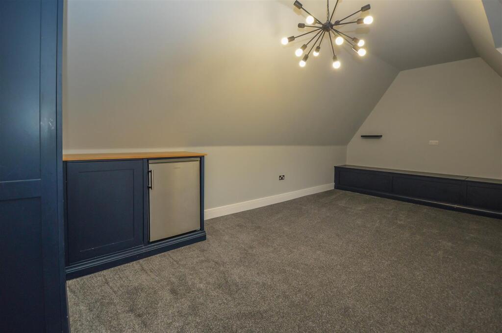 Additional image 20 of Woodside Place, Great Warley, Brentwood