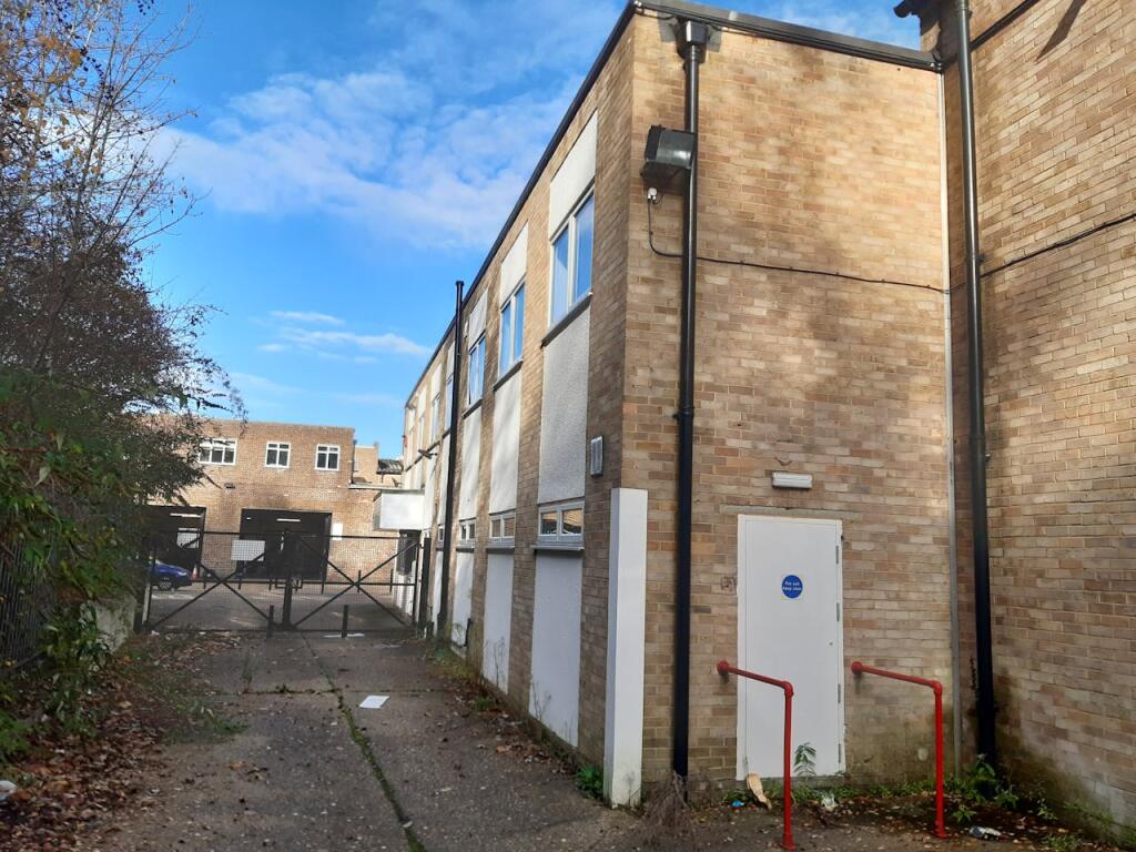 Additional image 12 of Unit B4 Redlands, Ullswater Crescent, Coulsdon, CR5 2HT