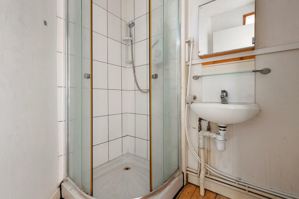 Additional image 6 of Manor Parade, Brightlingsea, CO7