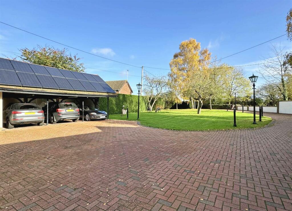 Additional image 46 of Gransmore Green, Felsted, Dunmow
