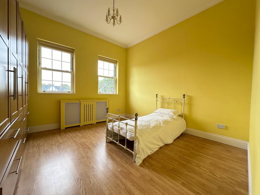 Additional image 19 of Noak Hill Road, Billericay, CM12