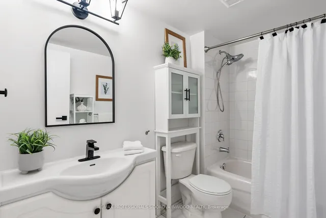 Additional image 22 of 22 Western Battery Rd Unit 106