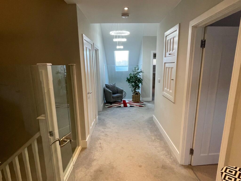 Additional image 14 of Oakview, Mill Lane, Hook End, Brentwood, Essex CM15 0PP