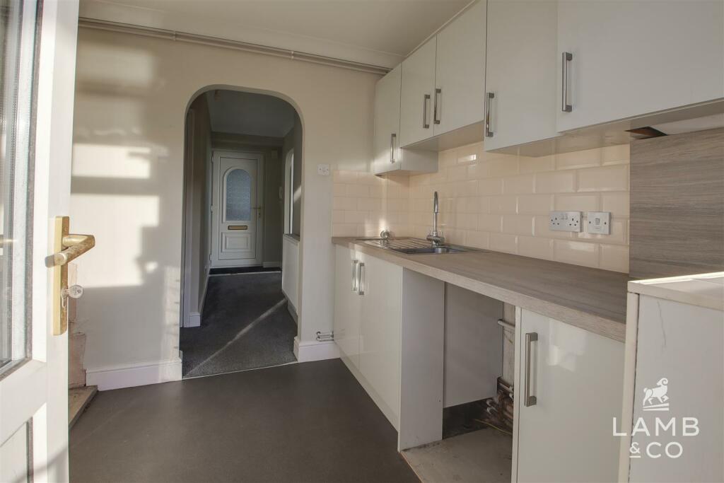 Additional image 12 of Kings Parade, Holland-On-Sea